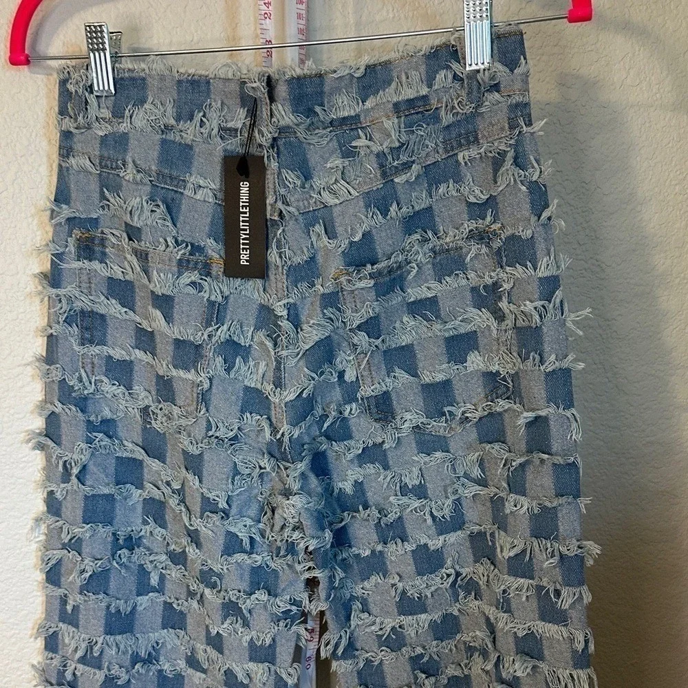 PrettyLittleThing Frayed Checkerboard Distressed High Waist Straight Jeans US 0